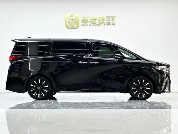 Toyota Alphard 2024