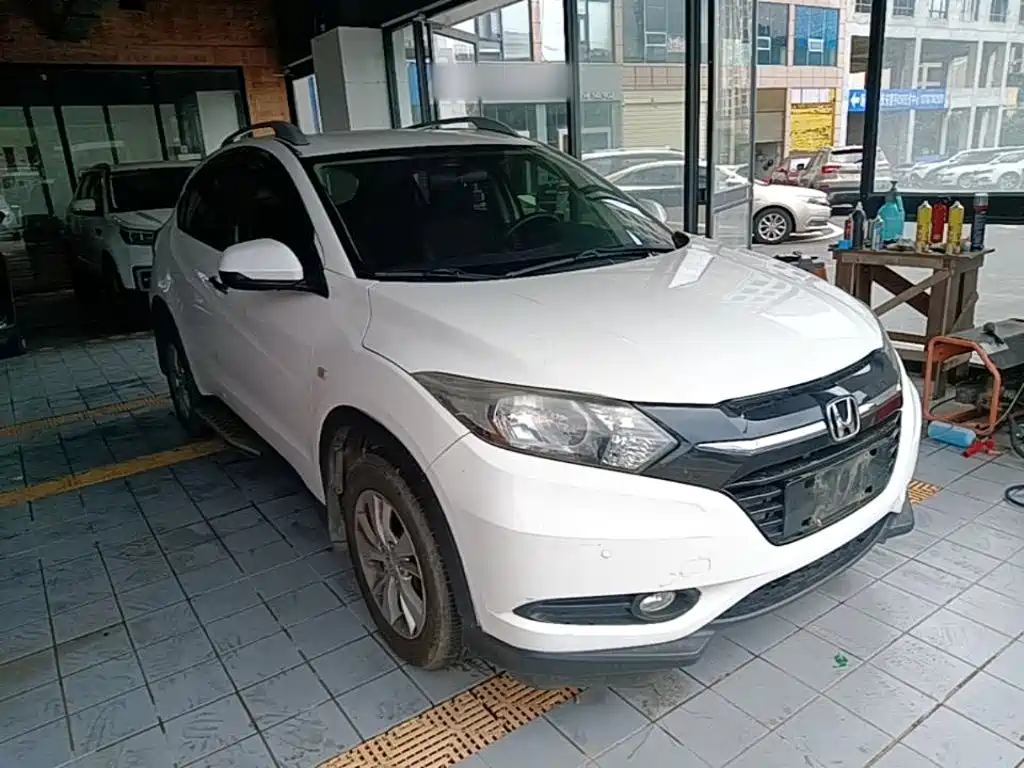 Honda Vezel 2015