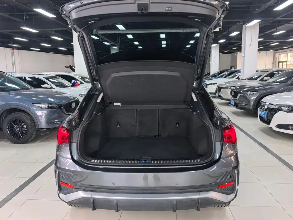 Audi Q3 Sportback 2022 — фото 20