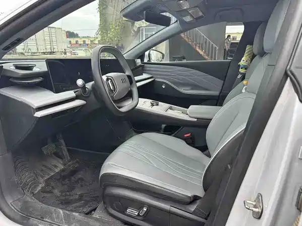 Geely Galaxy E8 2024
