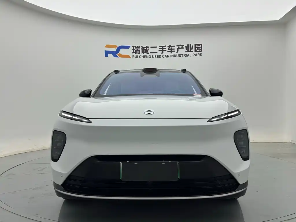 NIO ES8 2023