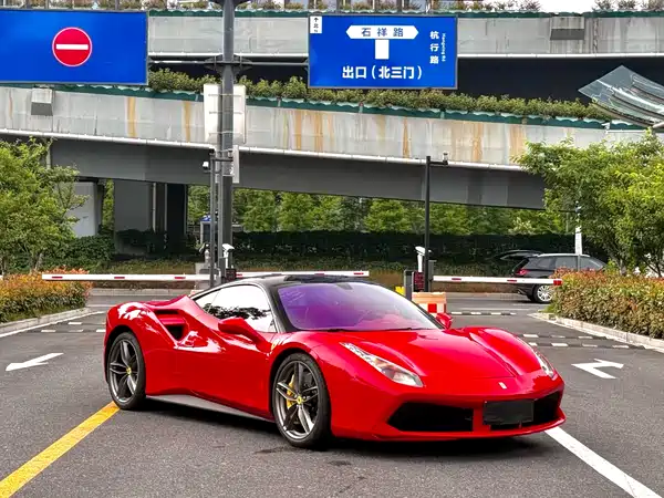 Ferrari 488 2015