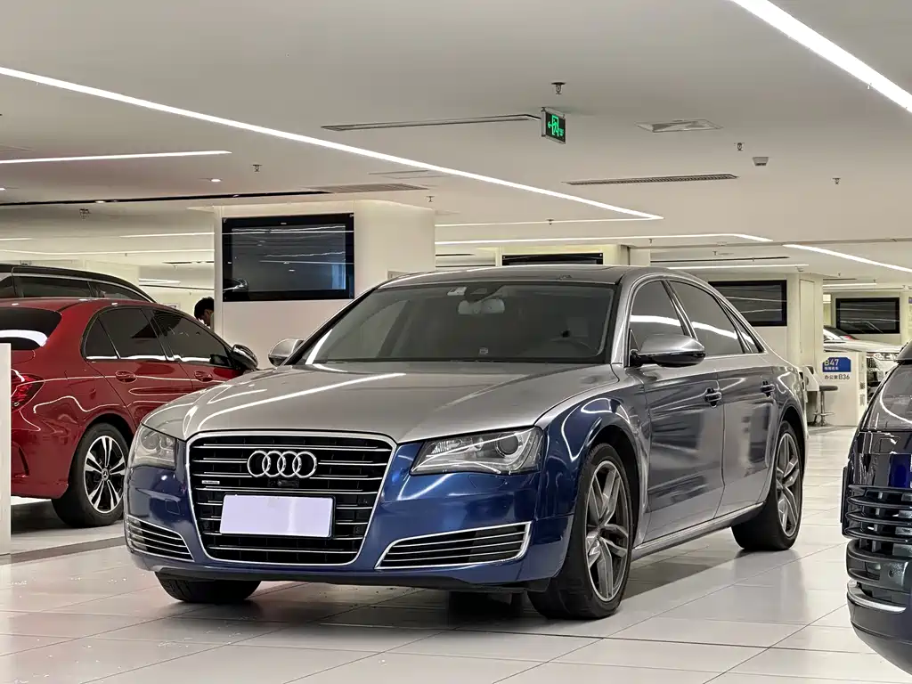 Audi A8 2012