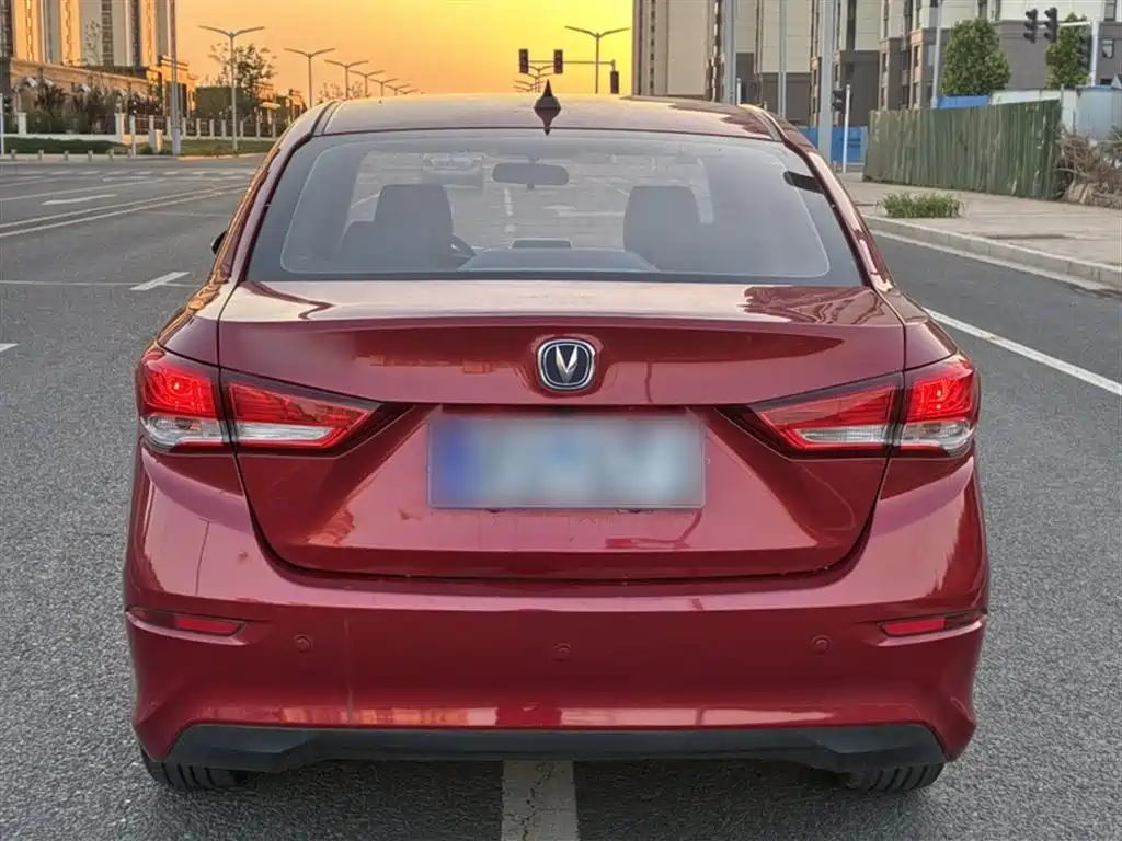 Changan Yuexiang 2018 — фото 13