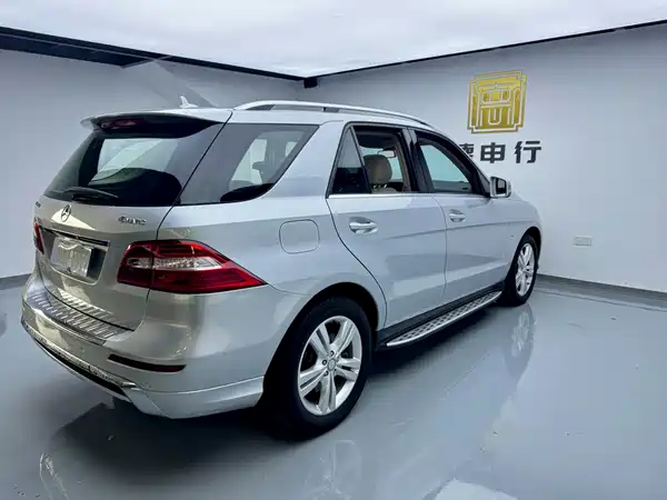 Mercedes-Benz M-Class 2012