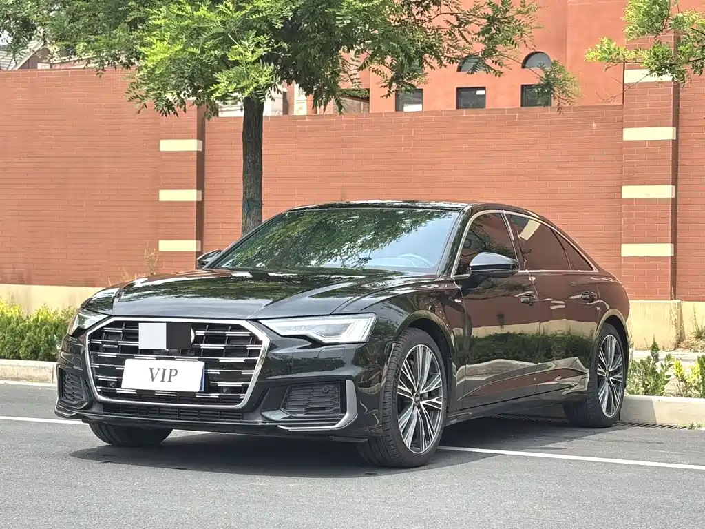 Audi A6L 2022