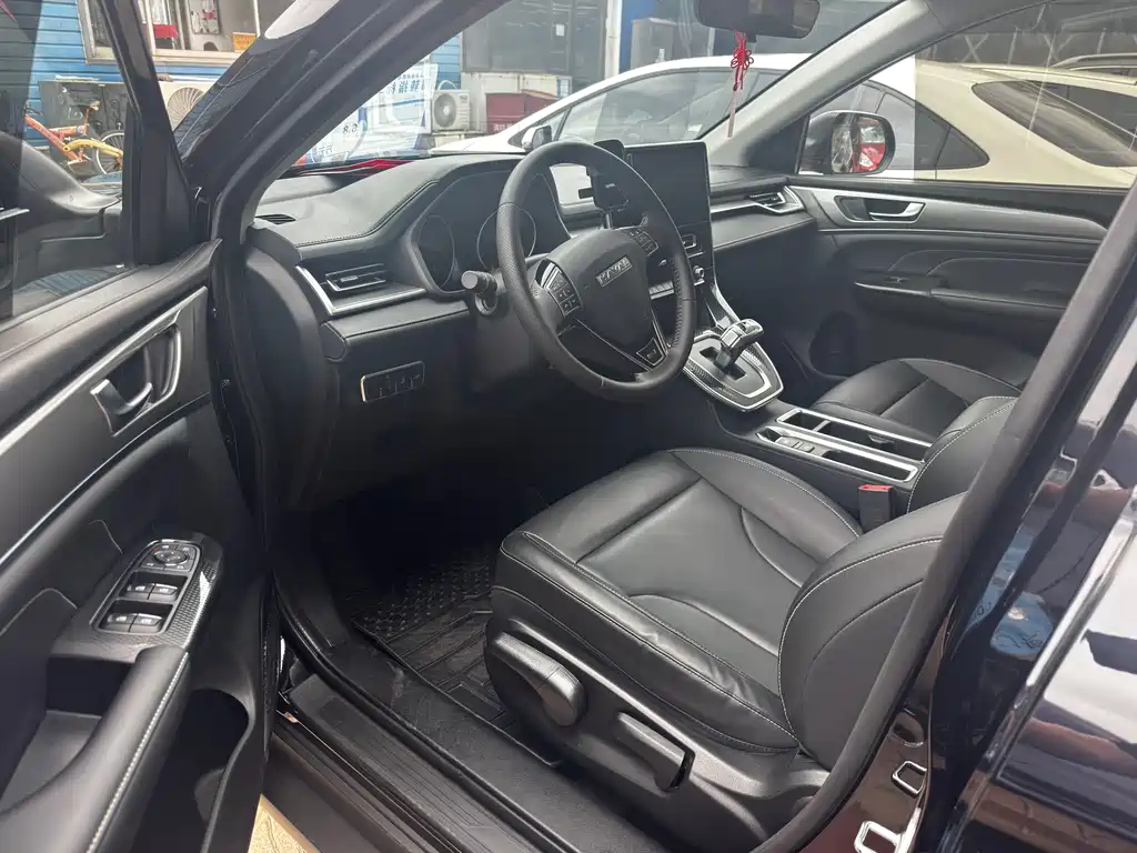Haval M6 2023 — фото 16