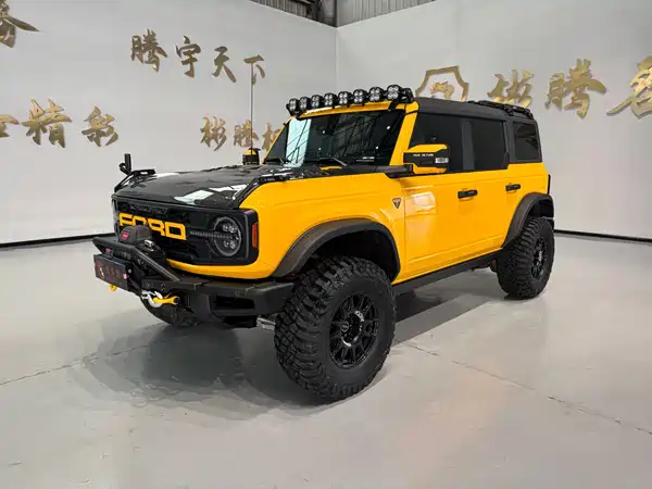 Ford Bronco 2024