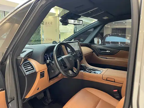 Toyota Vellfire 2024