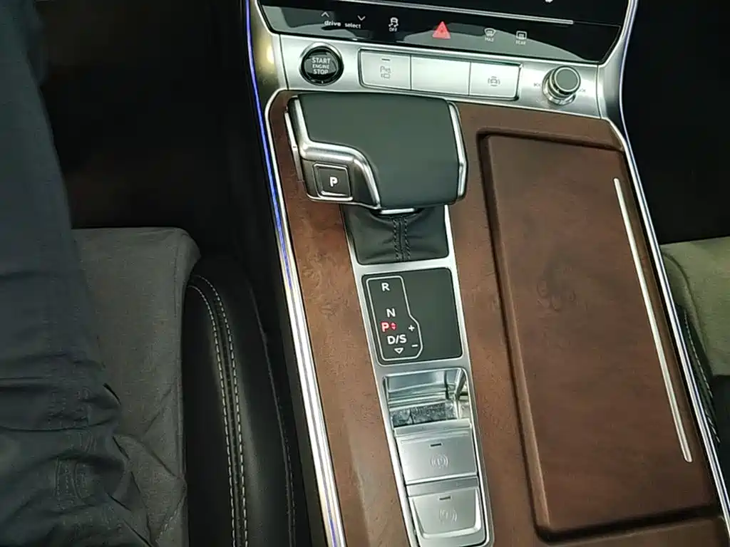 Audi A6L 2023 — фото 21