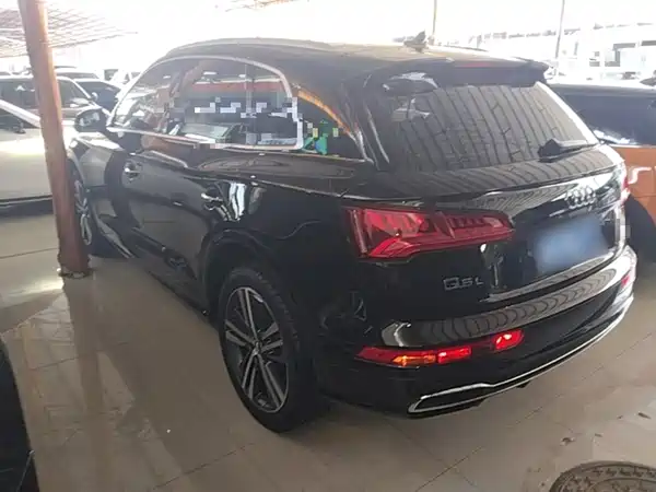 Audi Q5L 2019