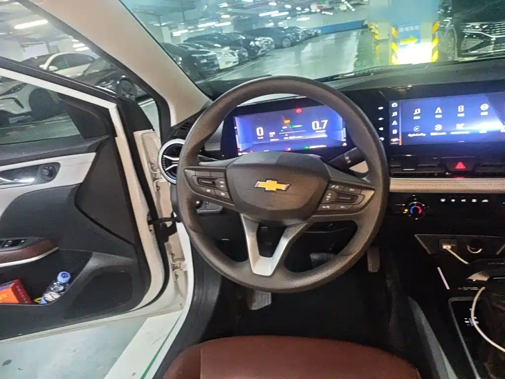 Chevrolet Cruze 2023 — фото 11