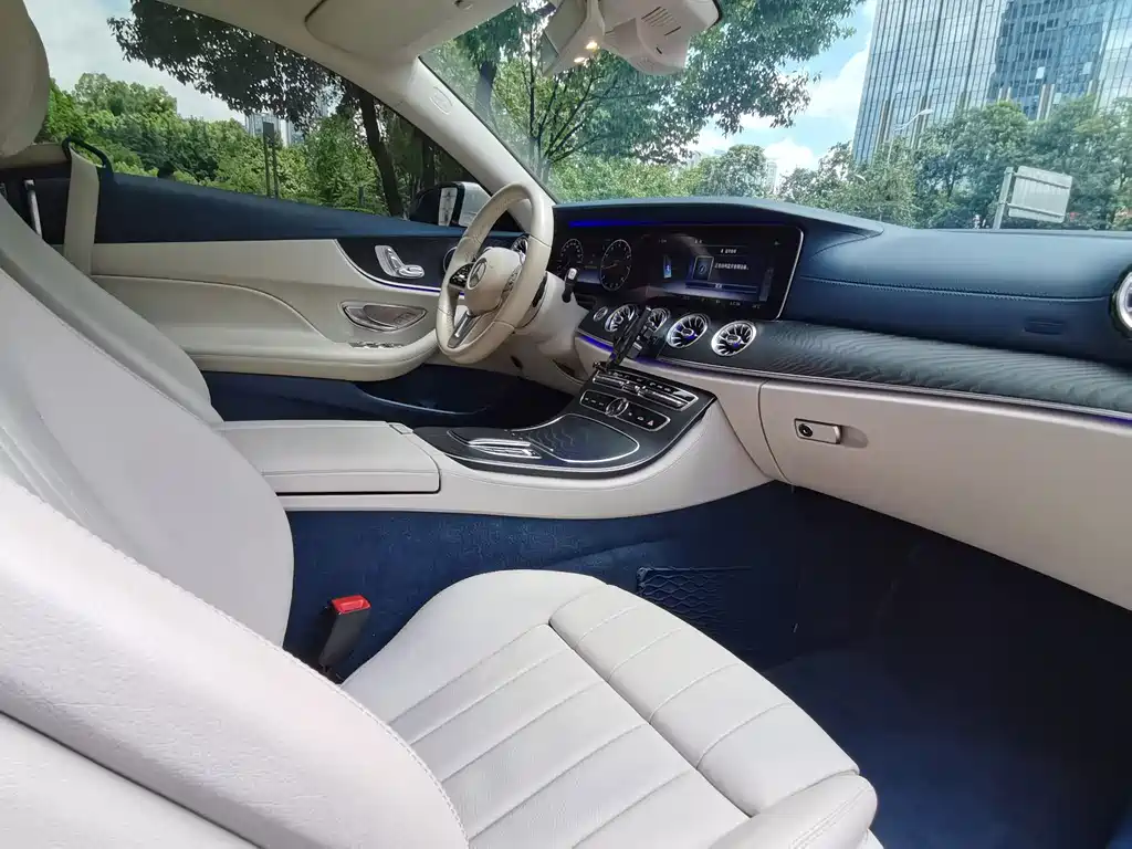 Mercedes-Benz E-Class 2019 — фото 22