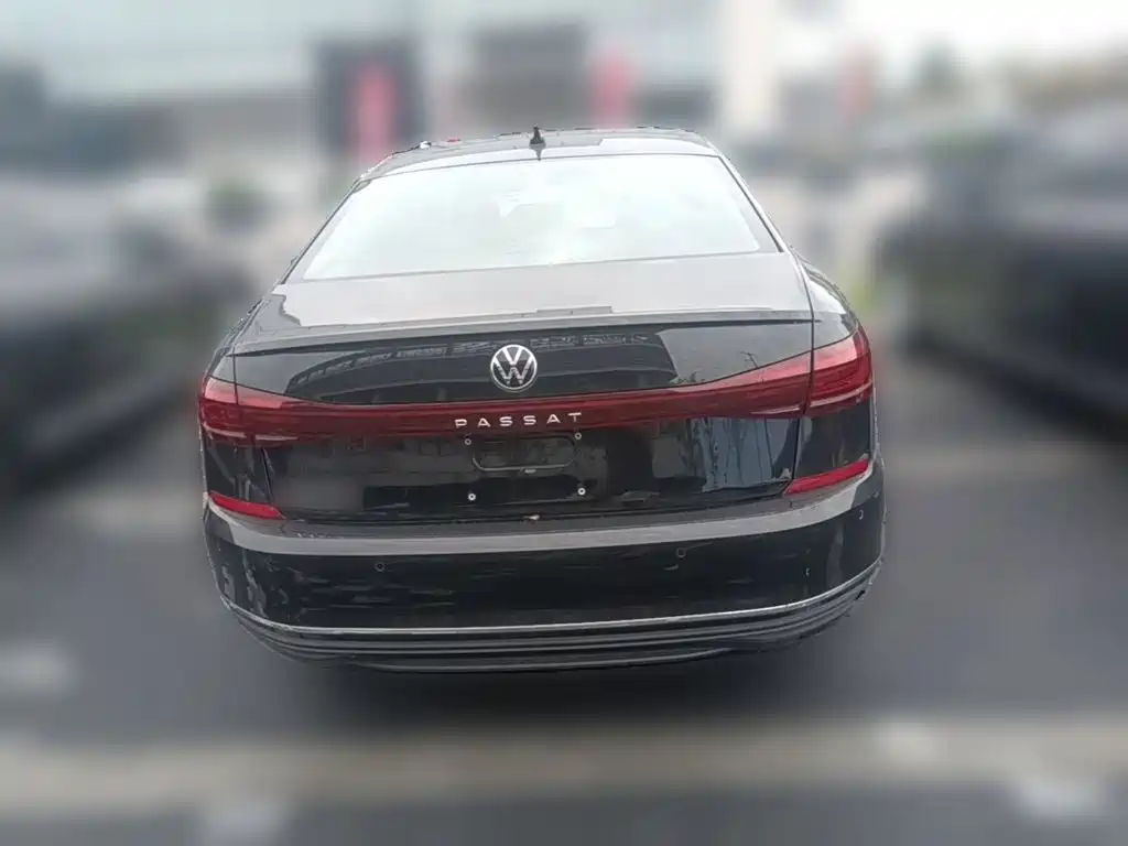 Volkswagen Passat 2025 — фото 10