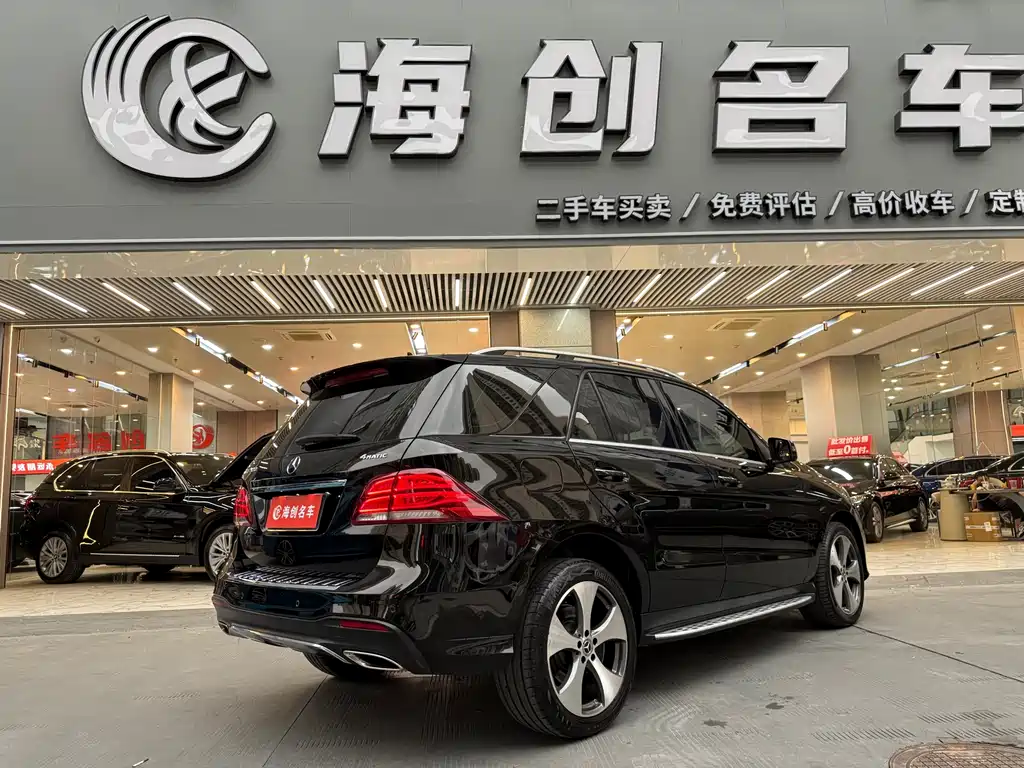 Mercedes-Benz GLE 2017 — фото 16