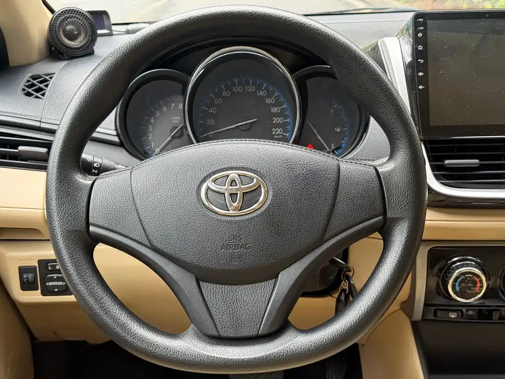 Toyota Vios 2017 — фото 10