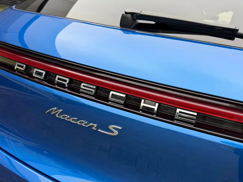 Porsche Macan 2020 — фото 17