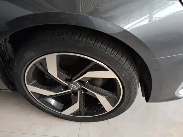Audi A4L 2022