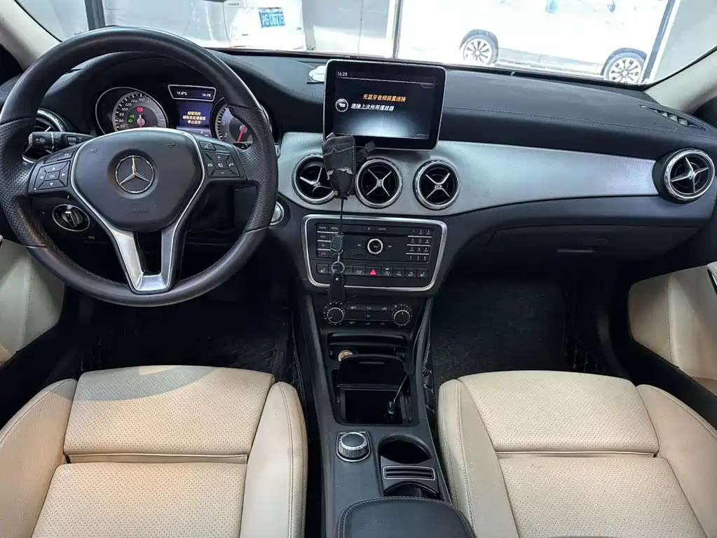 Mercedes-Benz GLA 2016 — фото 5