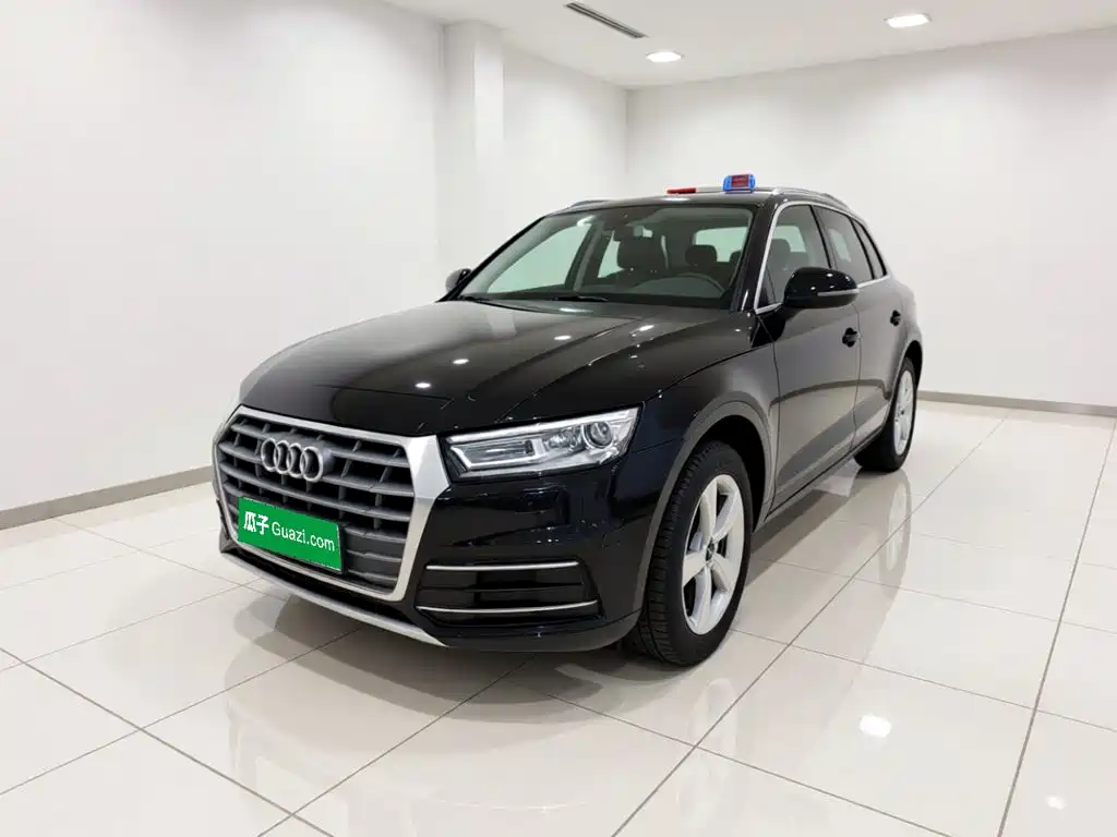 Audi Q5L 2019 — фото 1
