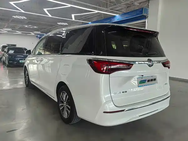 Buick GL8 2024