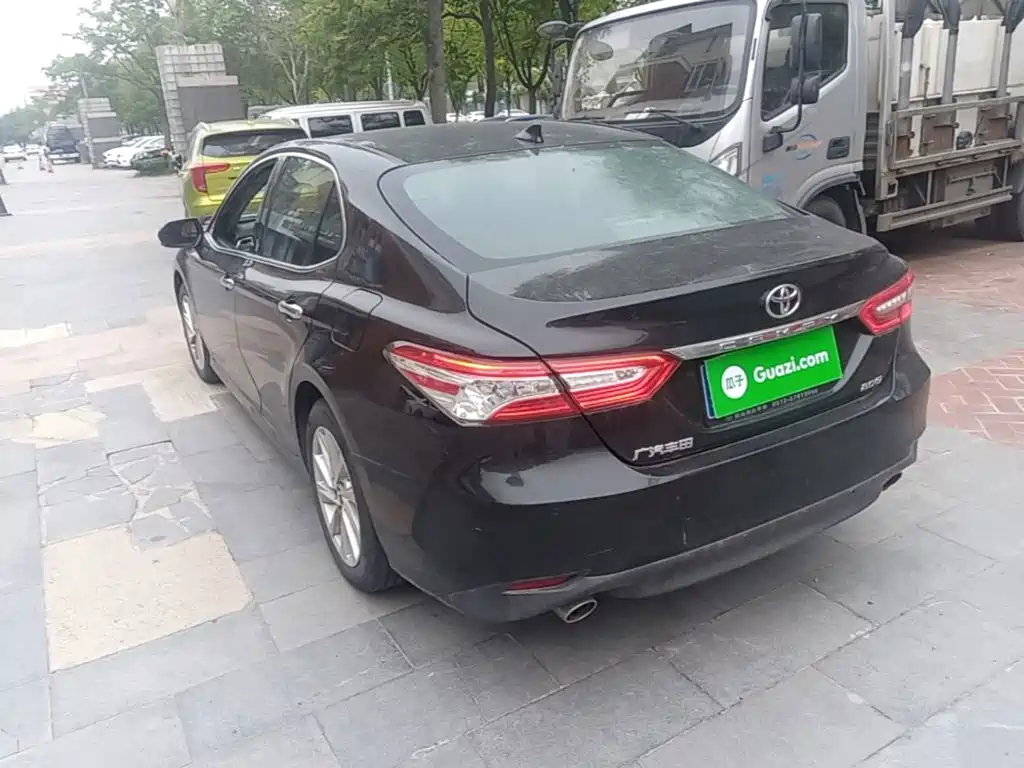 Toyota Camry 2022 — фото 23