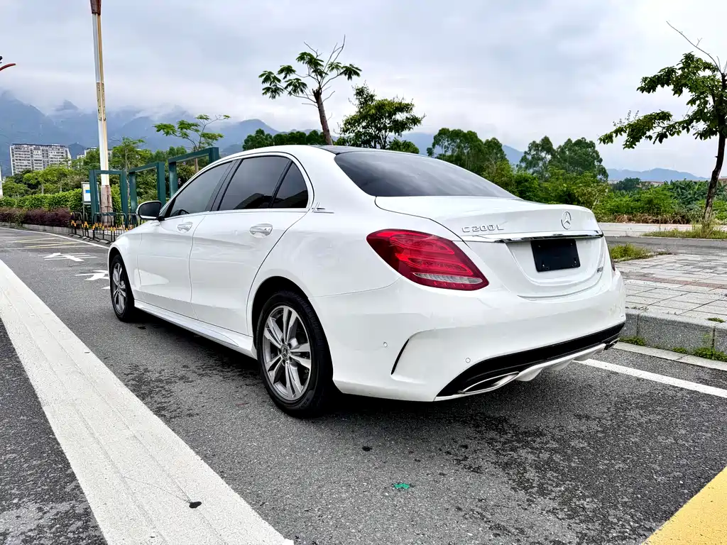 Mercedes-Benz C-Class 2018 — фото 11