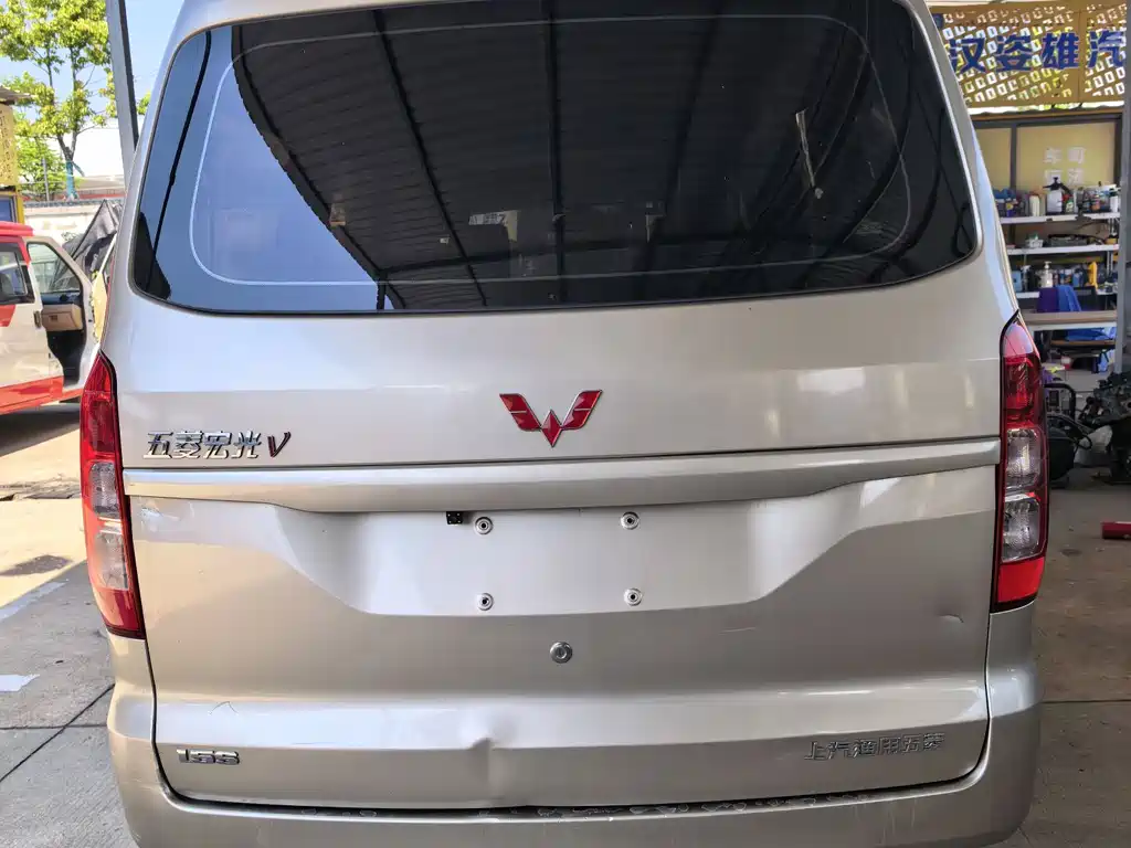 Wuling Hongguang V 2019 — фото 4
