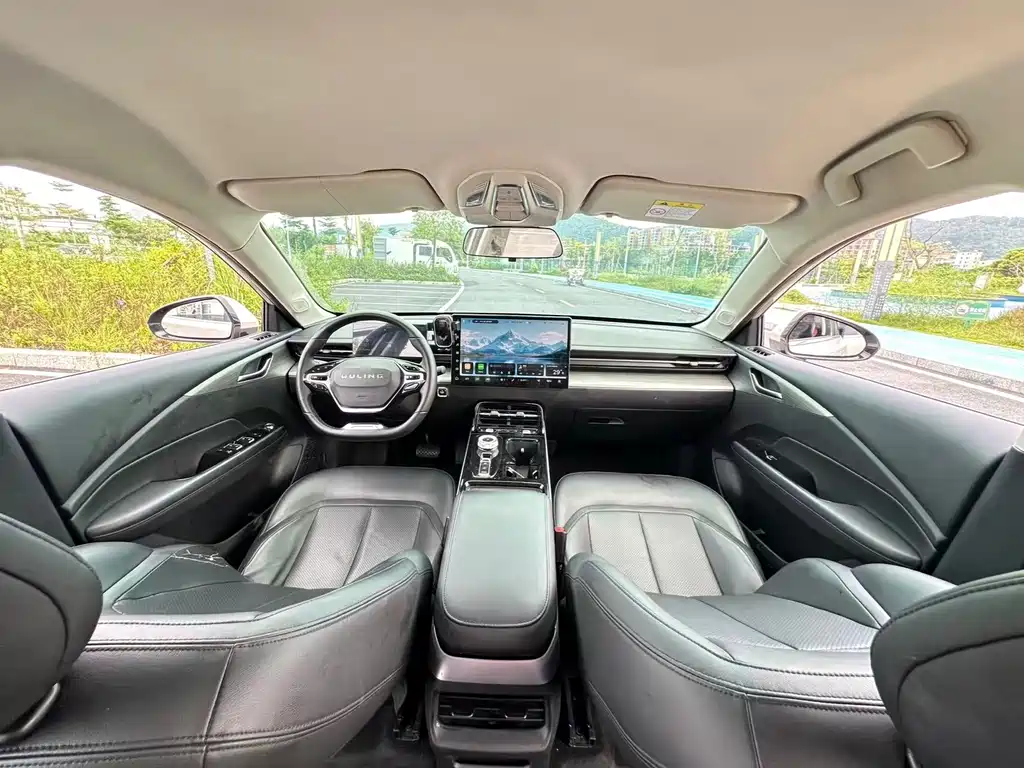Wuling Starlight 2025 — фото 12