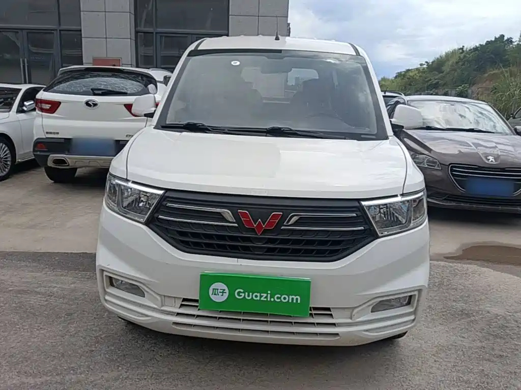 Wuling Hongguang V 2022