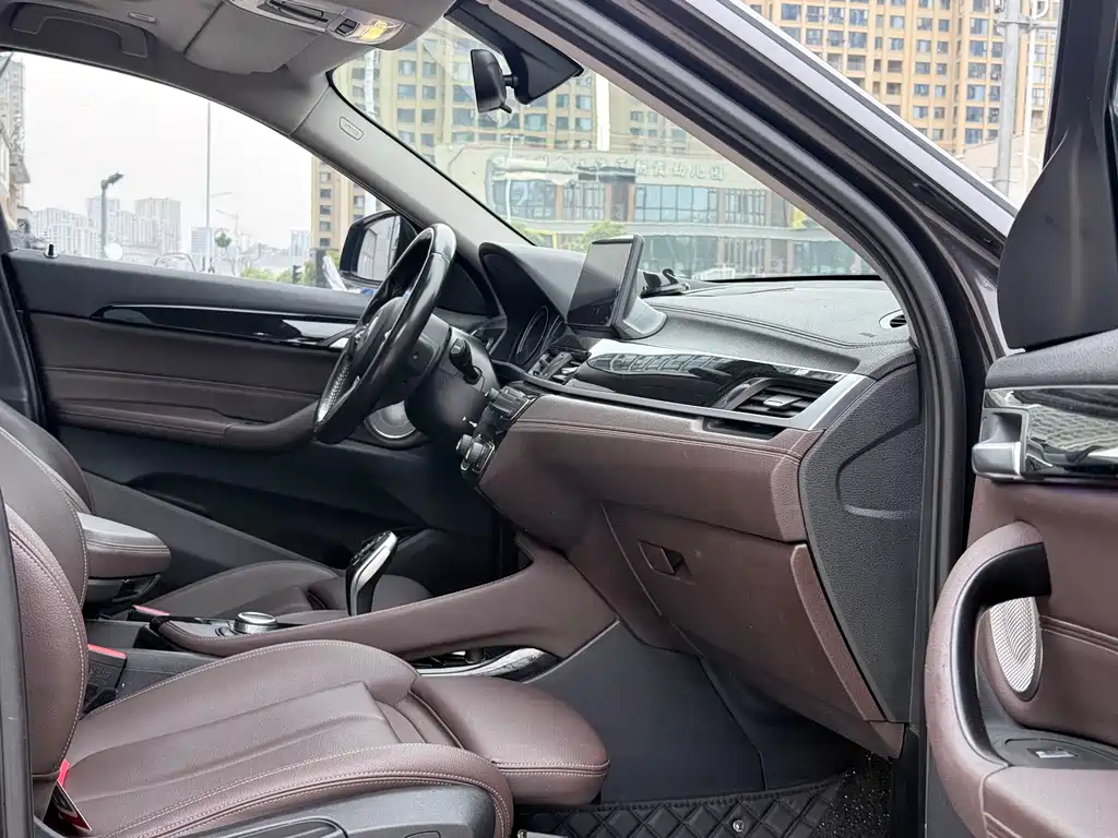 BMW X2 2022 — фото 12