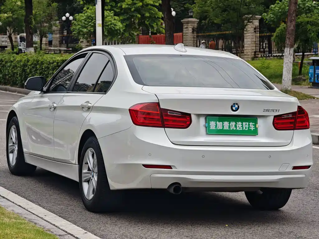 BMW 3 Series 2012