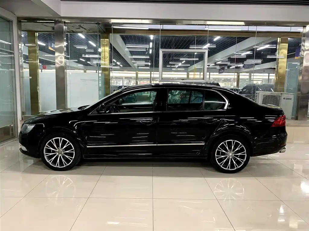Skoda Superb 2015 — фото 3