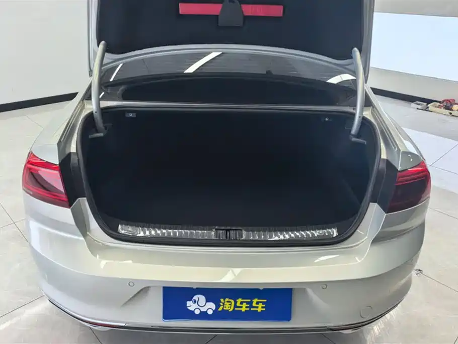 Volkswagen Magotan 2021