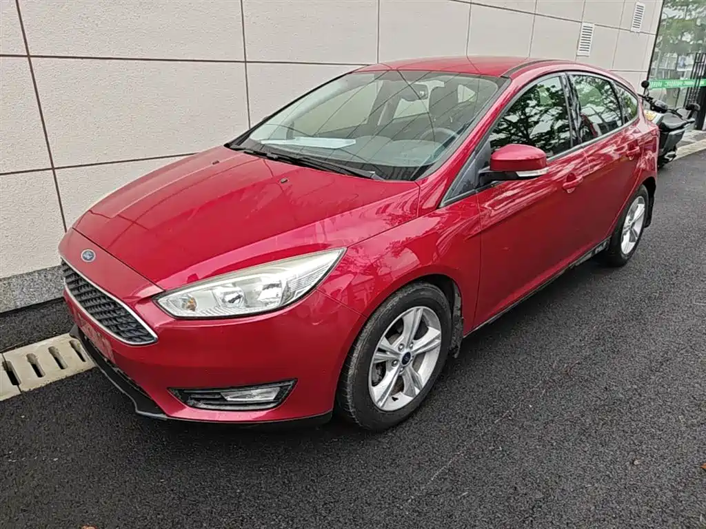 Ford Focus 2016 — фото 1