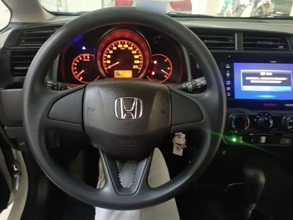 Honda Fit 2018 — фото 11