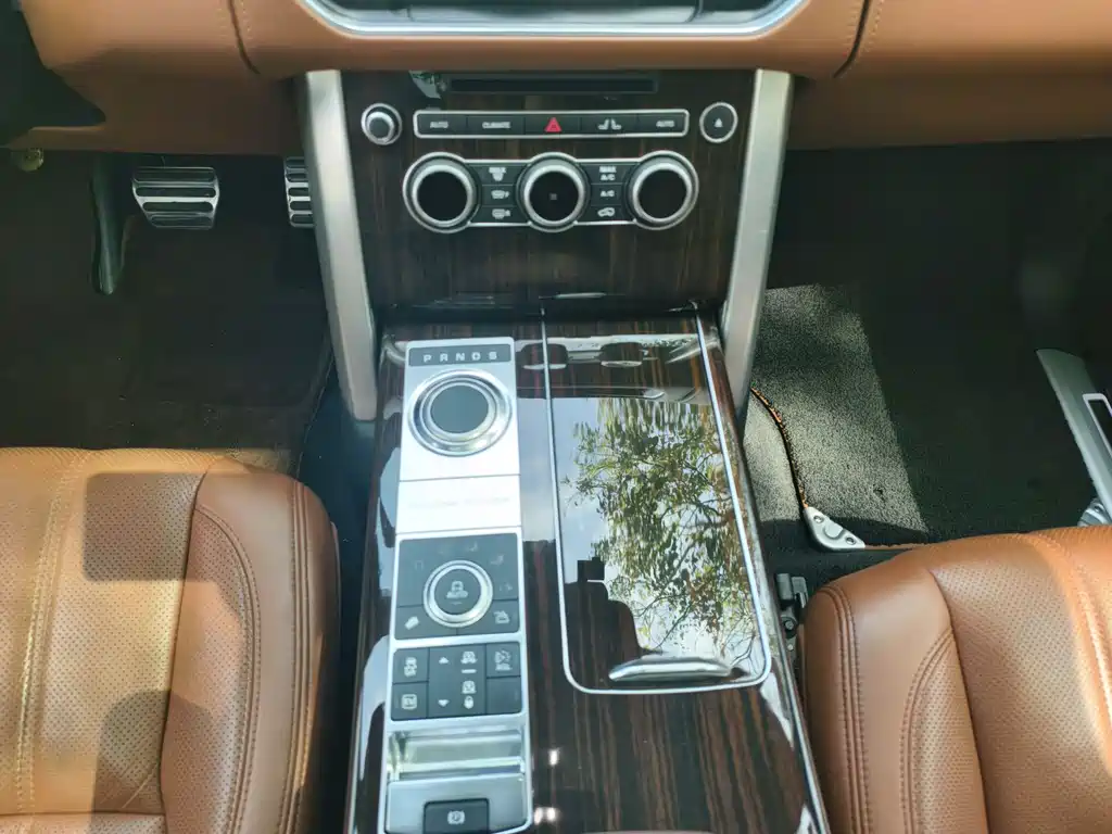 Land Rover Range Rover 2017 — фото 19