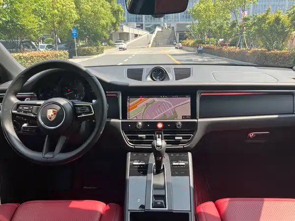 Porsche Macan 2023