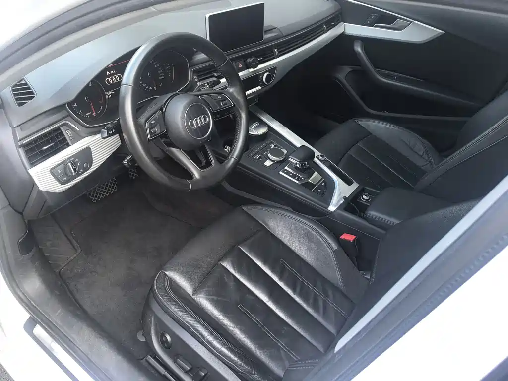 Audi A4L 2017