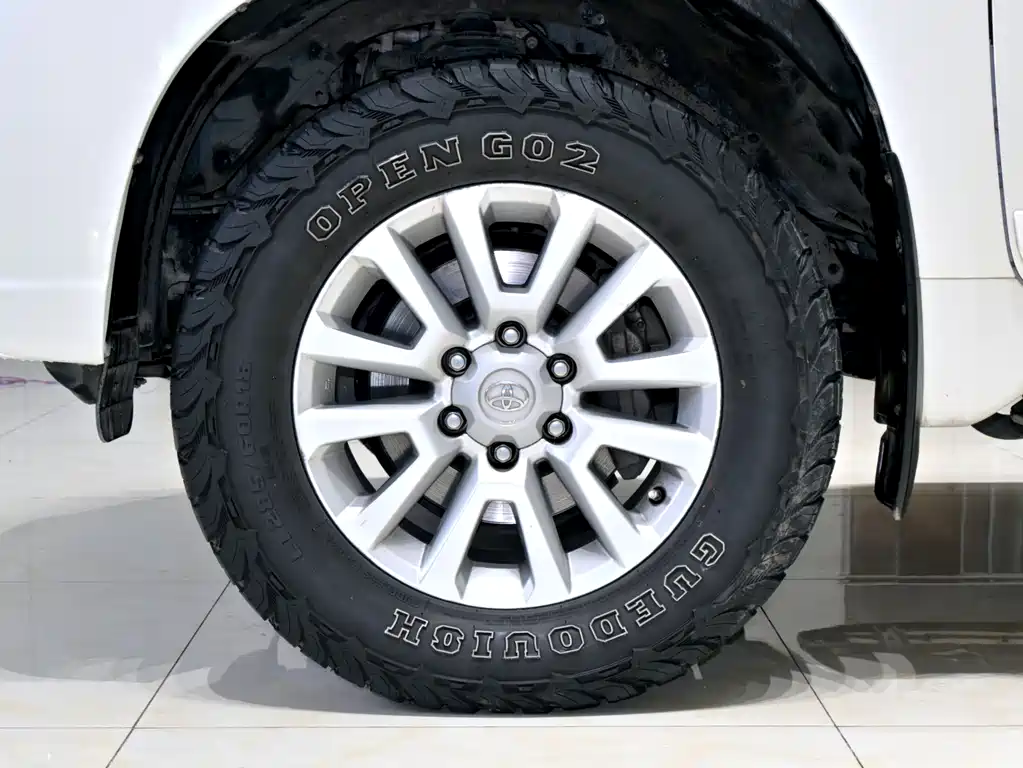 Toyota Prado 2017 — фото 29
