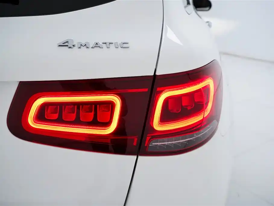 Mercedes-Benz GLC 2022 — фото 14