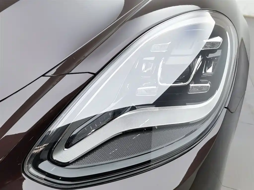 Porsche Panamera 2023 — фото 7