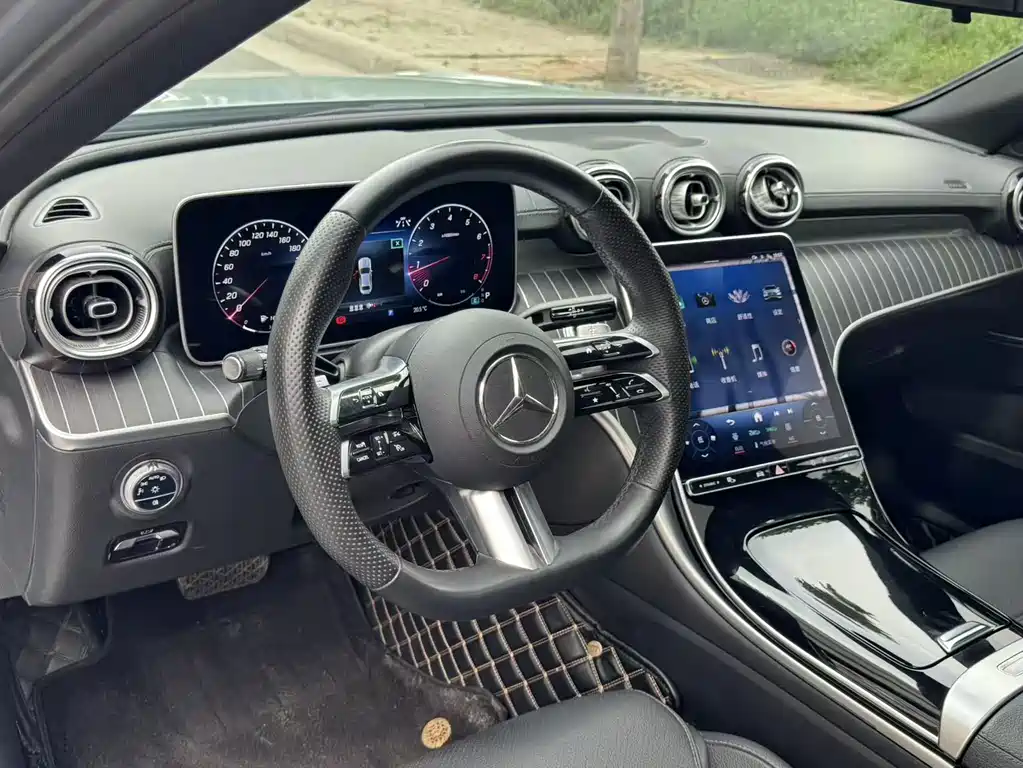 Mercedes-Benz C-Class 2023