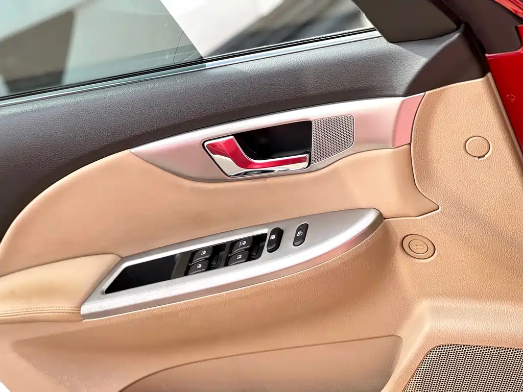 Buick Excelle 2014 — фото 11