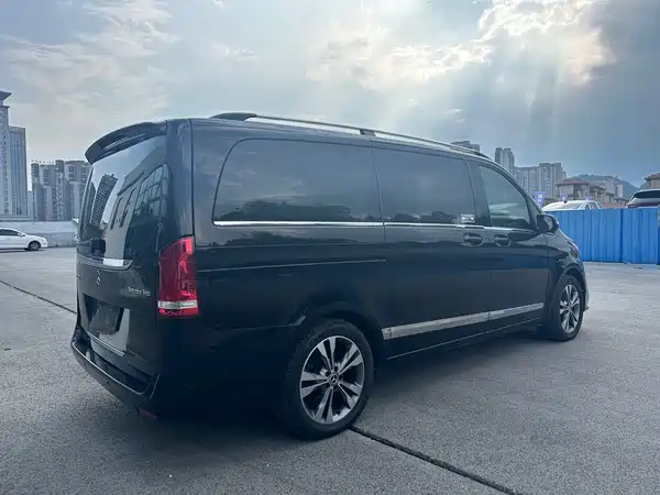 Mercedes-Benz V-Class 2020