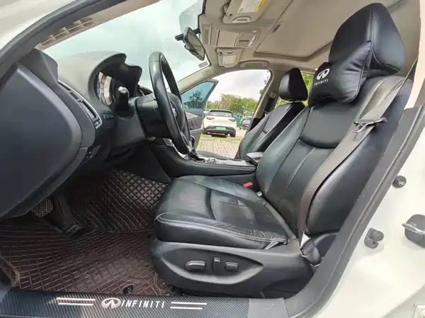 Infiniti Q50L 2016