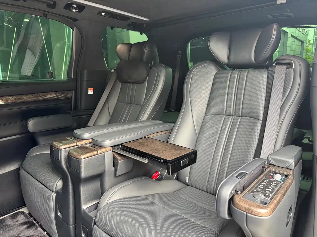 Toyota Alphard 2022