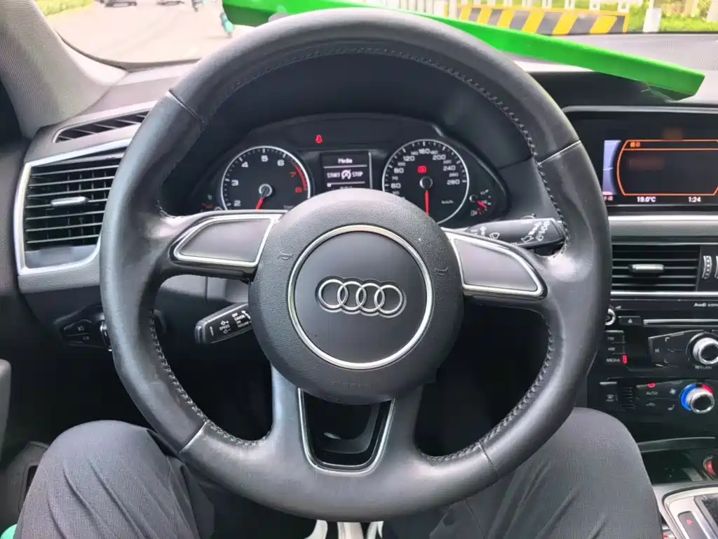 Audi Q5 2017 — фото 11