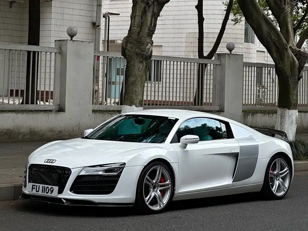 Audi R8 2014