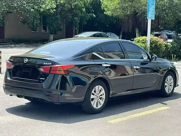 Nissan Teana 2022